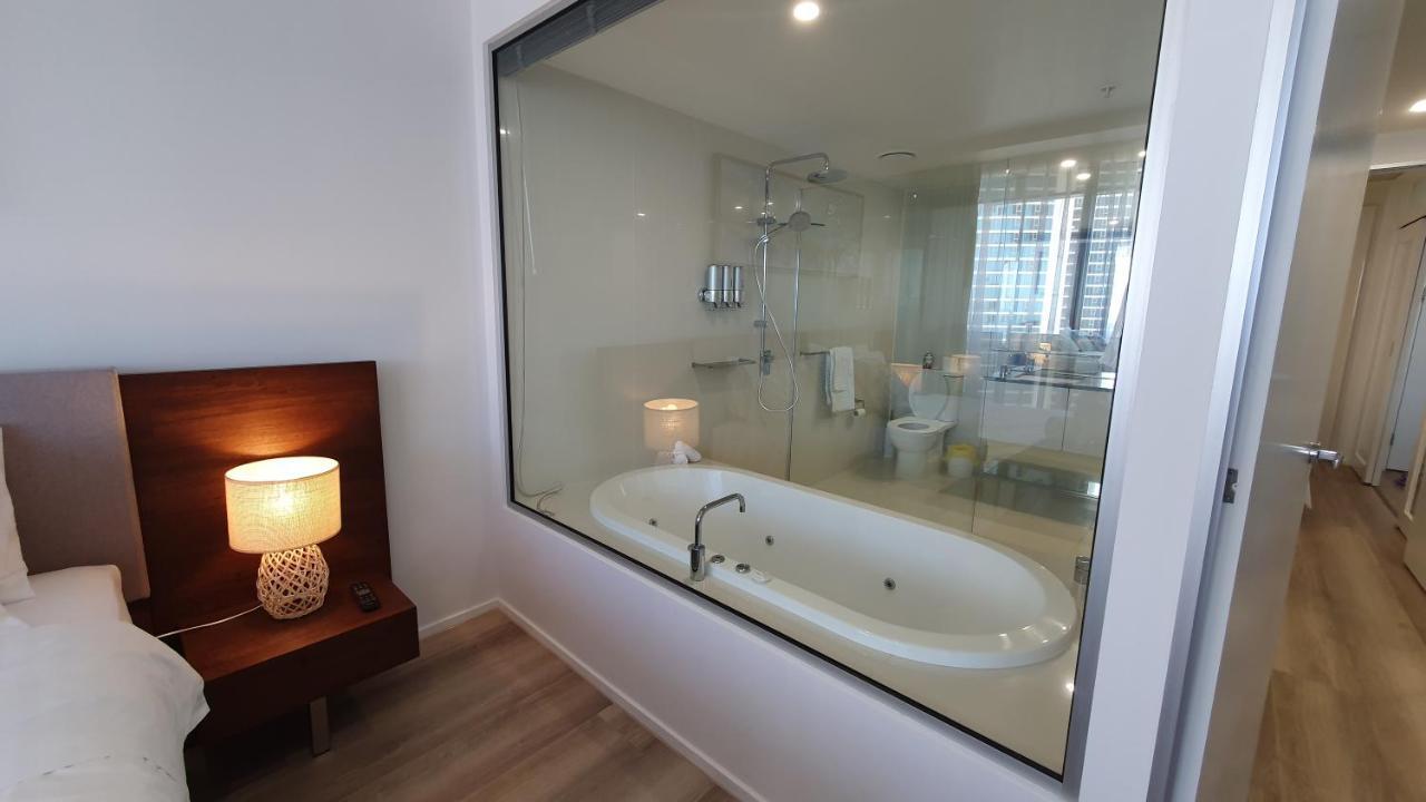 Oceanview Oasis 2Br Apt - 5Mins To Beach - Family Resort ゴールドコースト エクステリア 写真